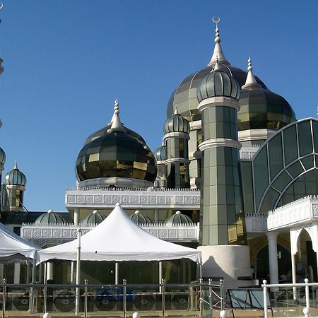 Rayyaz Inn Куала Теренгану Екстериор снимка