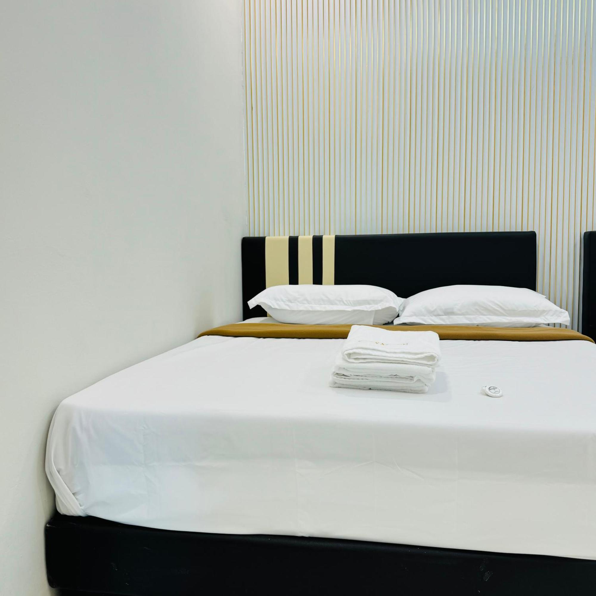 Rayyaz Inn Куала Теренгану Екстериор снимка